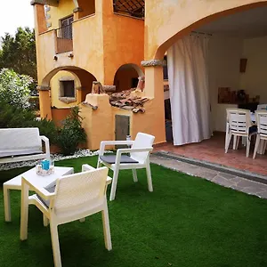  Appartement Insardinia House Trilocale A 200mt Dalla Italie